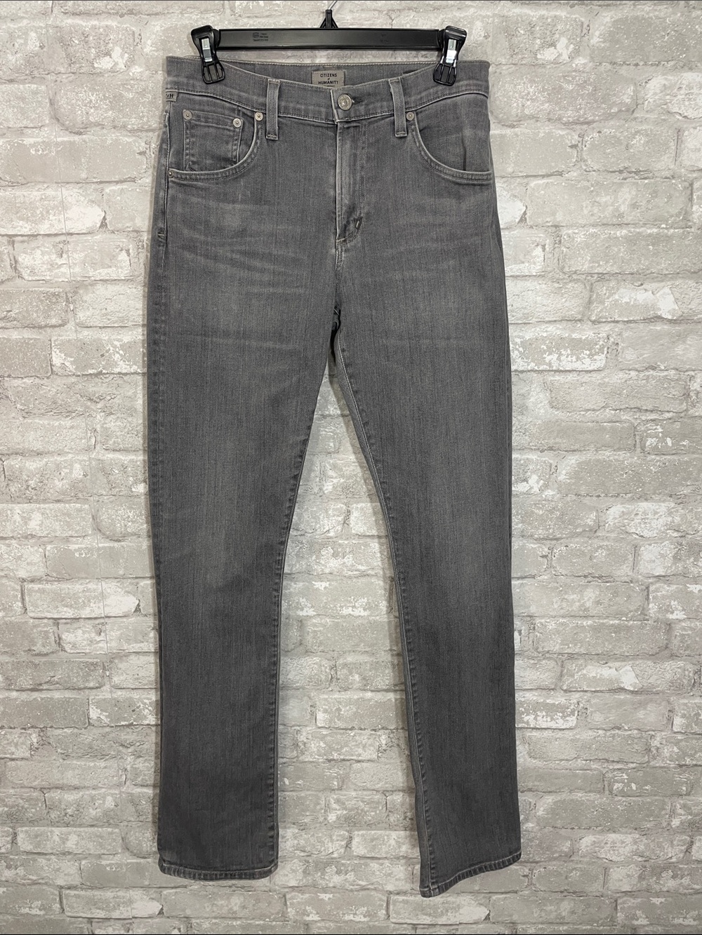 Citizens Of Humanity GagaE Straight Leg Jeans in Gray Wash